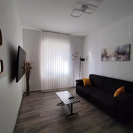 דירה Living ביאלה